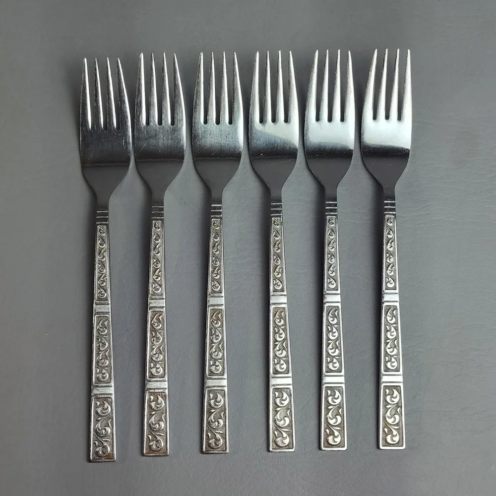Vintage Riviera RIF4 Stainless Flatware Japan Set Of 43 Scroll Black Textured